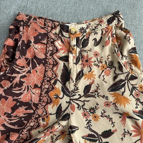 Anthropologie Smocked Balloon Leg Pants Size 2 - Picture 8 of 15